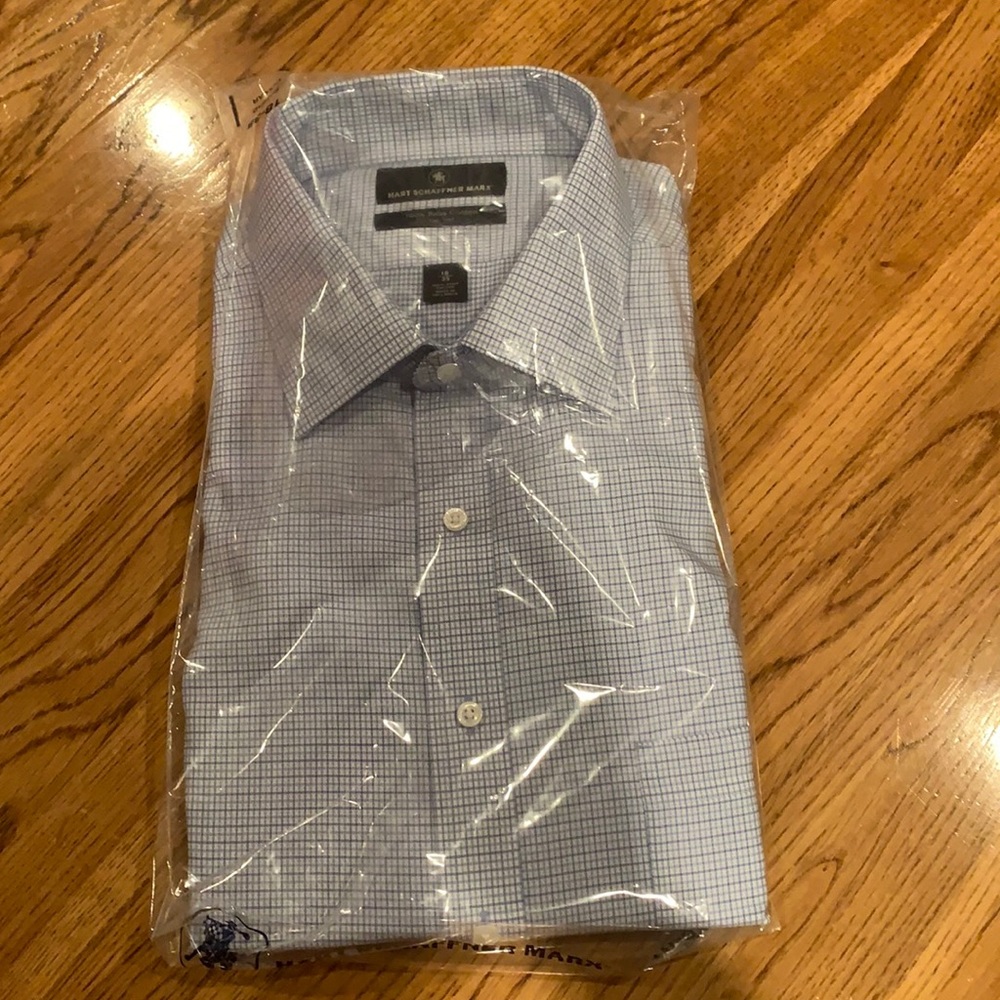 Hart Schaffner Marx men’s dress shirt